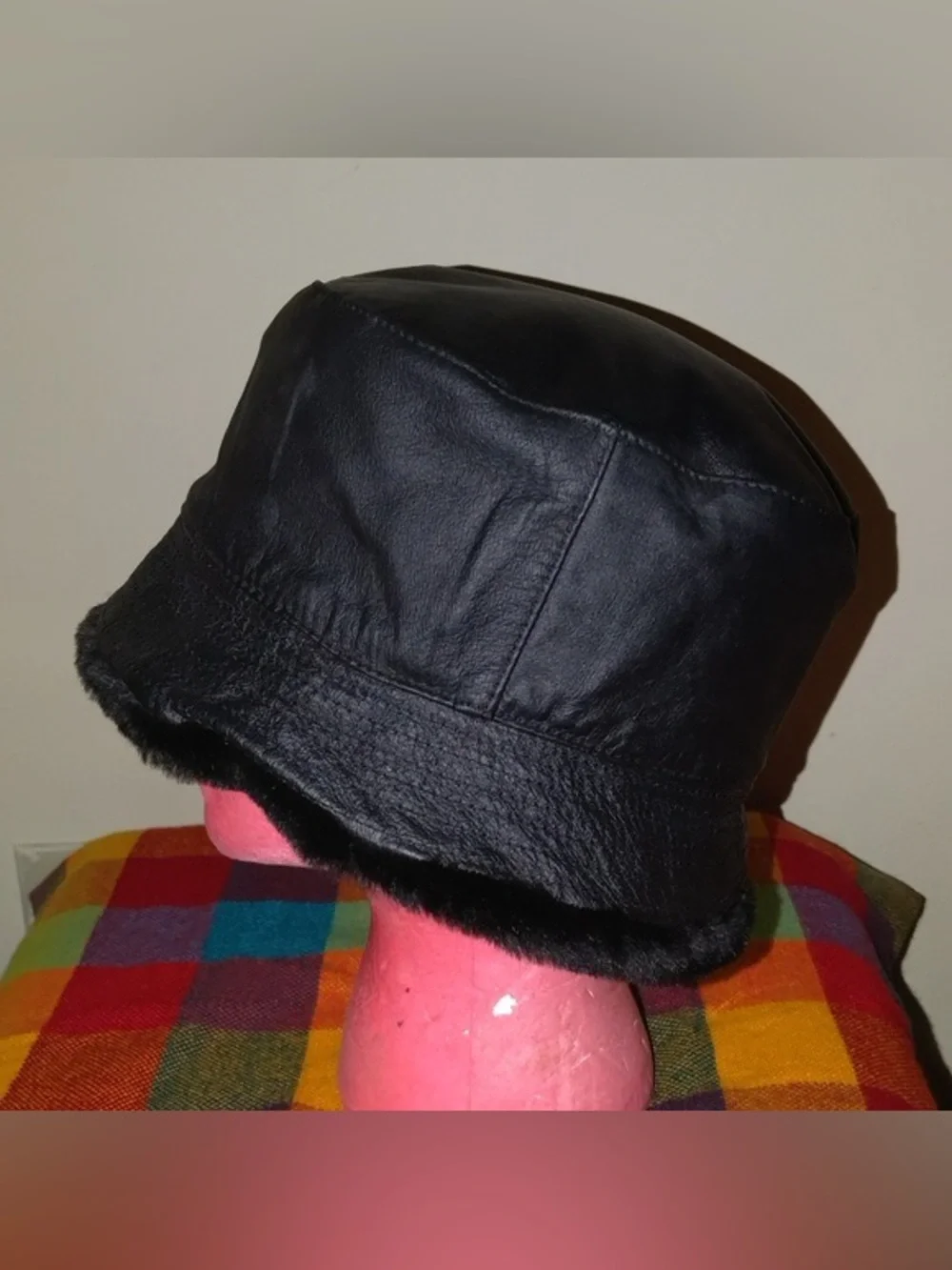 Vintage 90s Wilsons Leather Black Faux Fur Reversible Bucket Hat